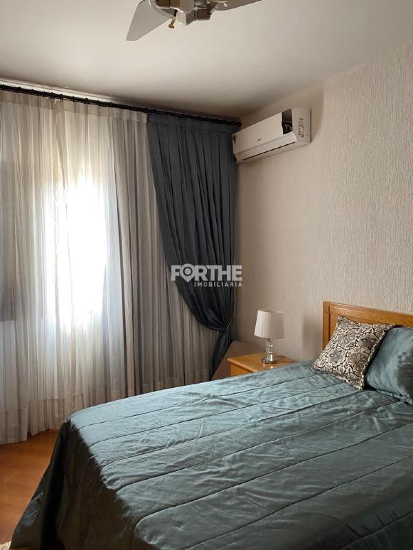 Casa à venda no Centro: 