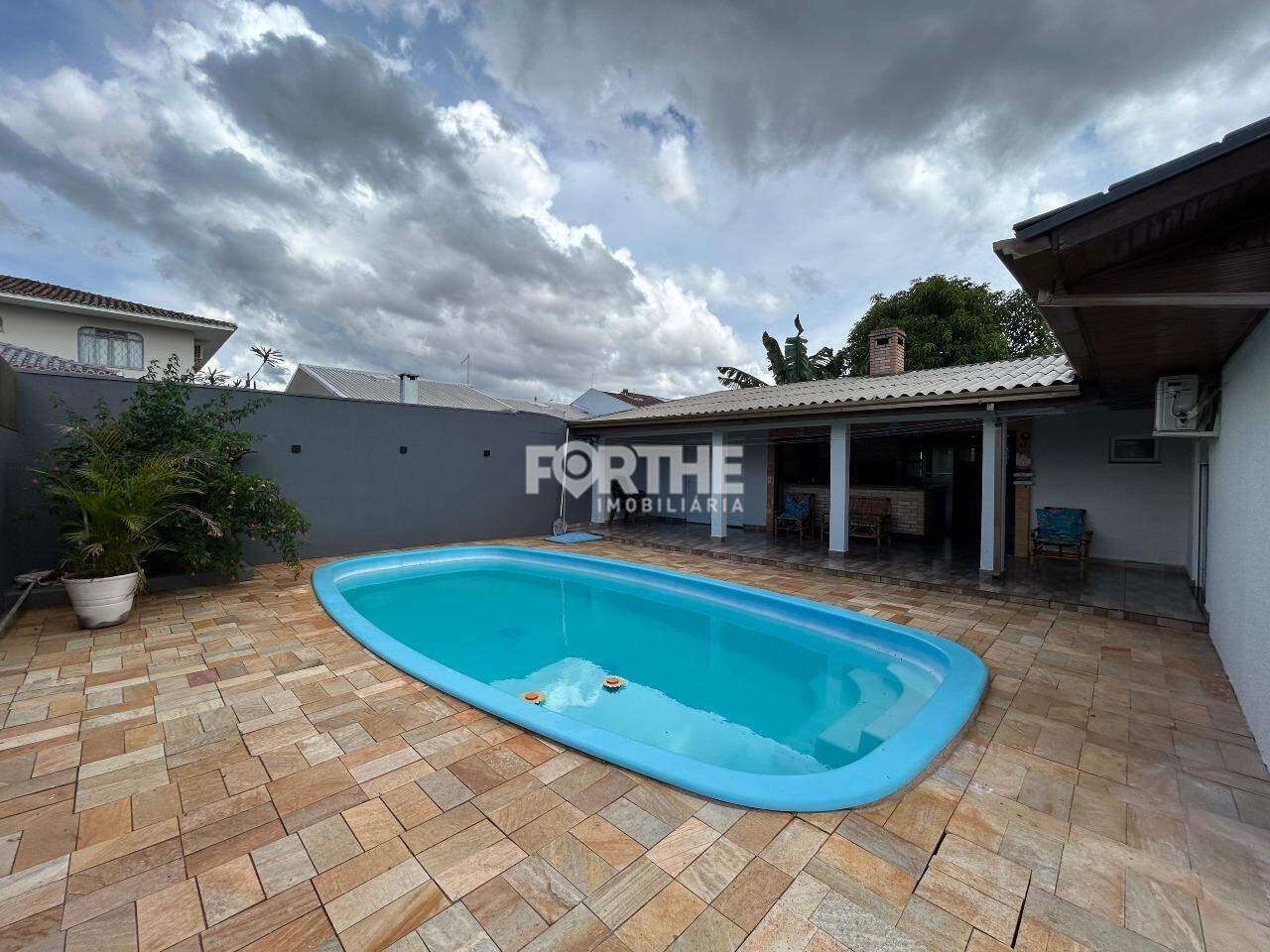 Casa 3 Dormitórios Recanto Tropical 172m²