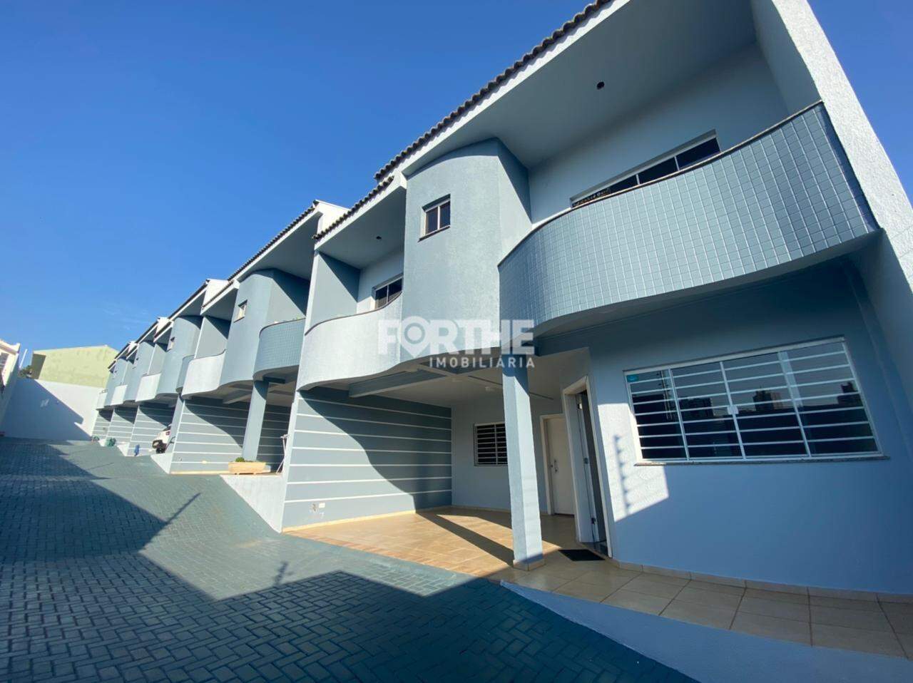 Sobrado em Condomínio 3 Dormitórios Centro 162m²