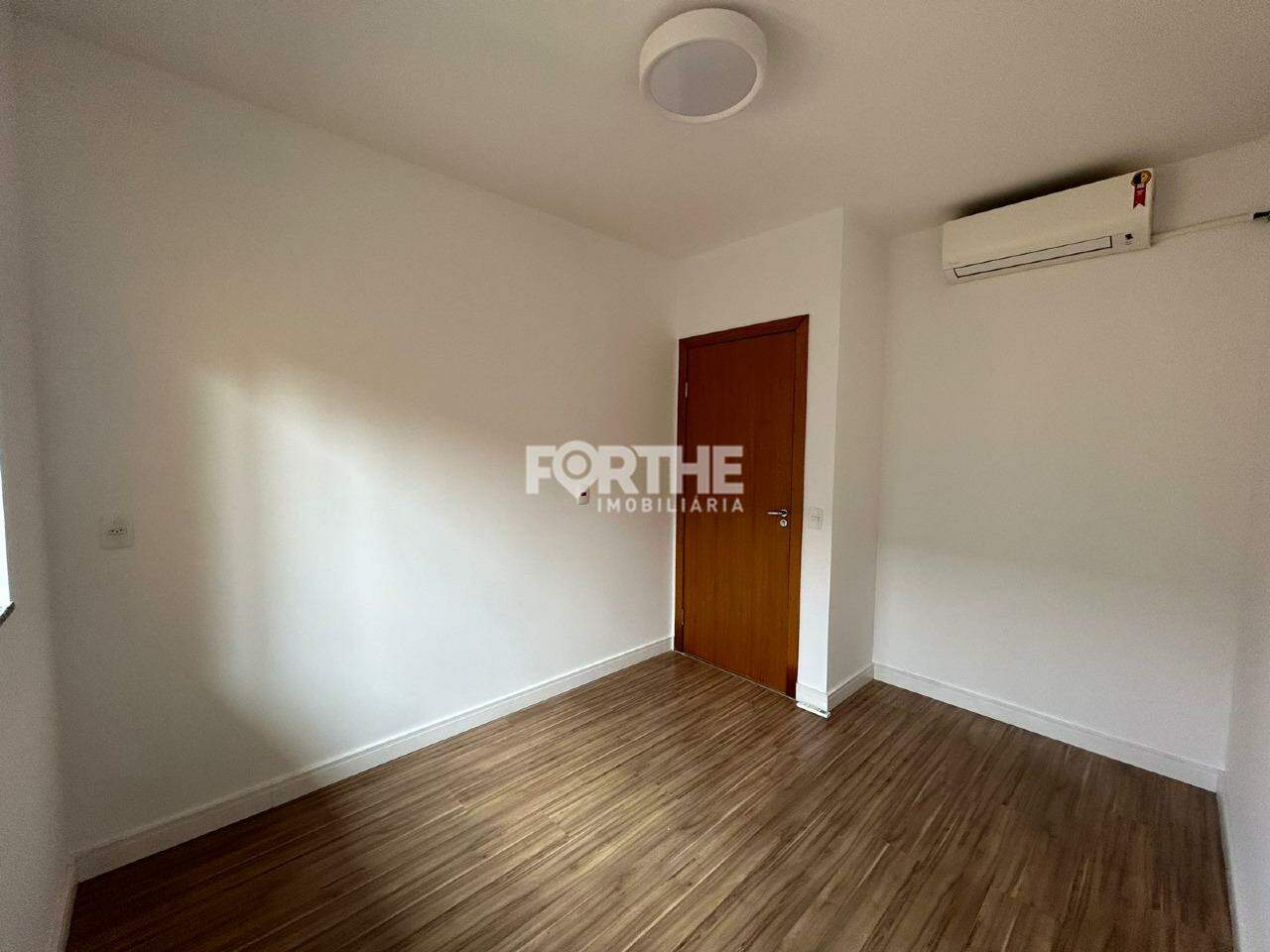 Casa em Condomínio à venda no Brasília: 