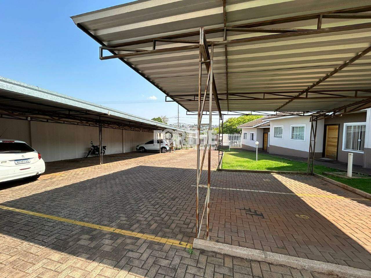 Casa em Condomínio à venda no Brasília: 