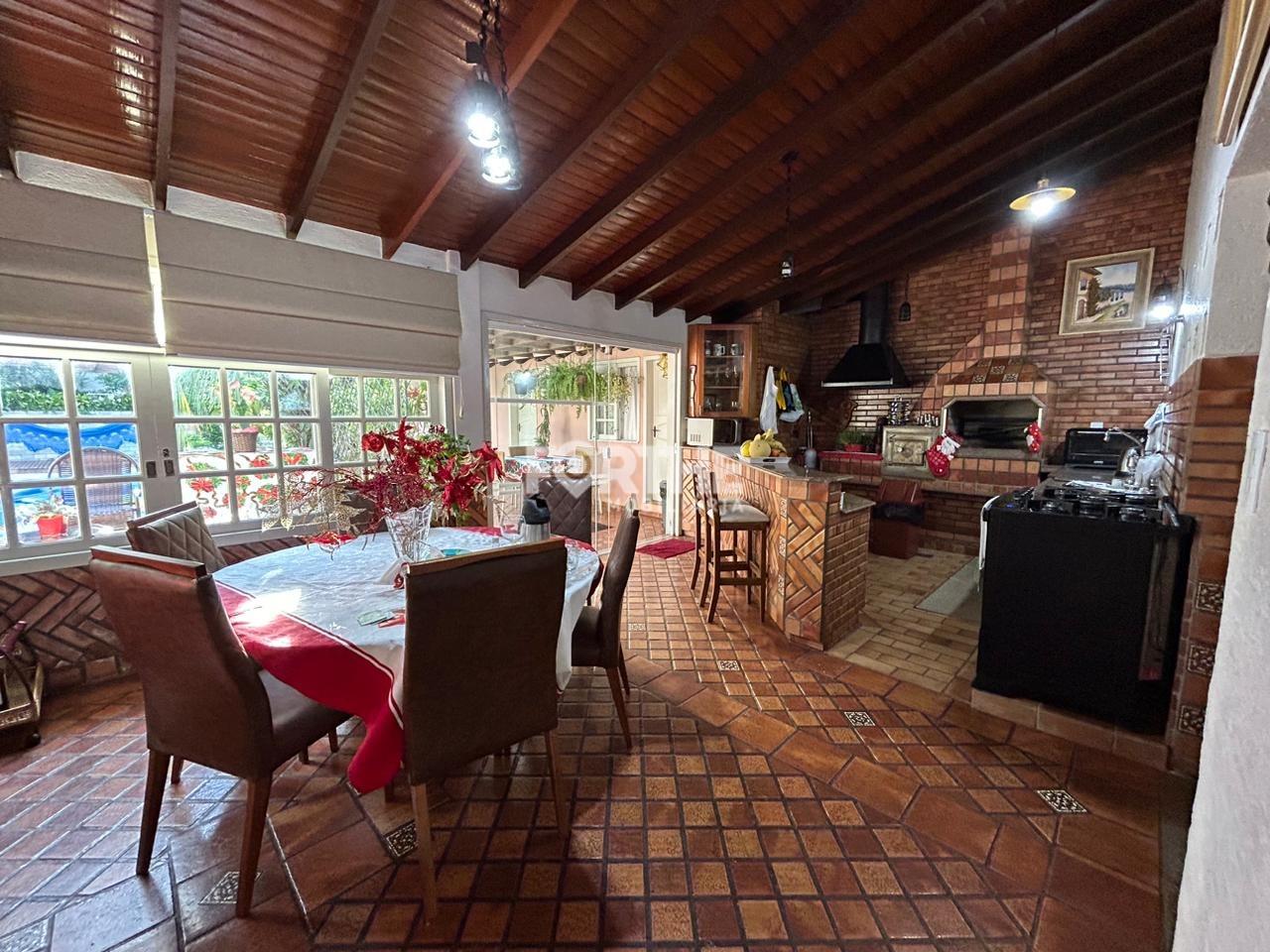 Casa à venda no Centro: 