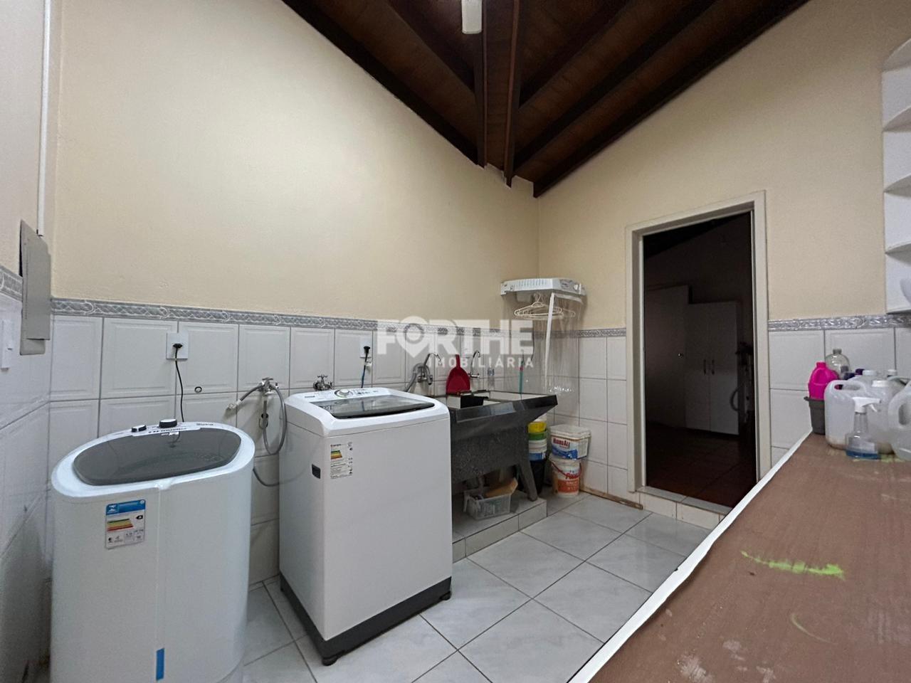 Casa à venda no Centro: 