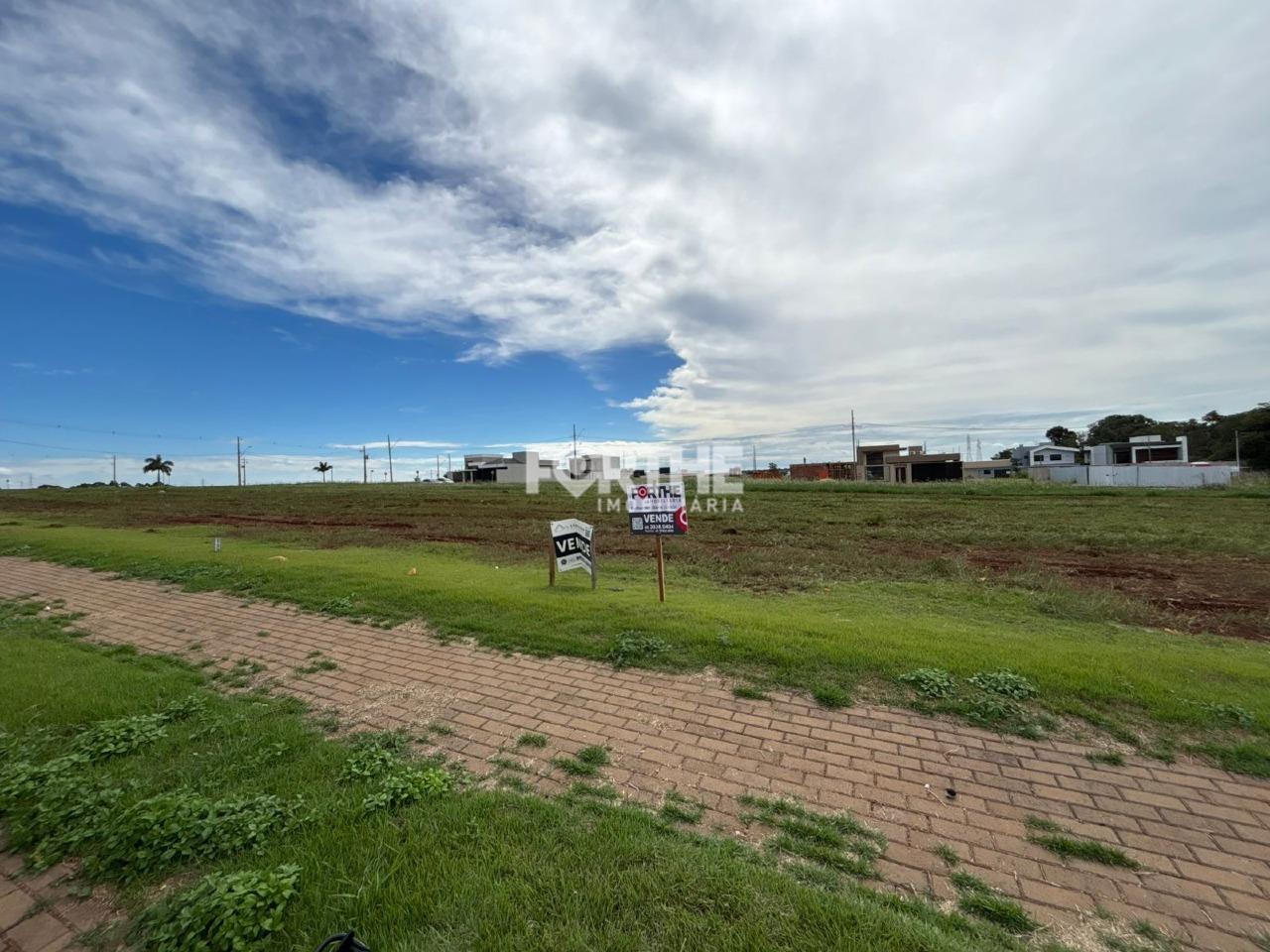 Terreno à venda no Jardim Cassol: 