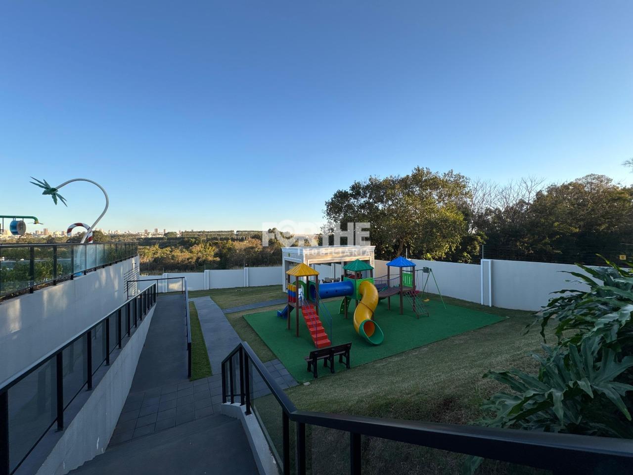 Terreno em condomínio à venda no Canadá: