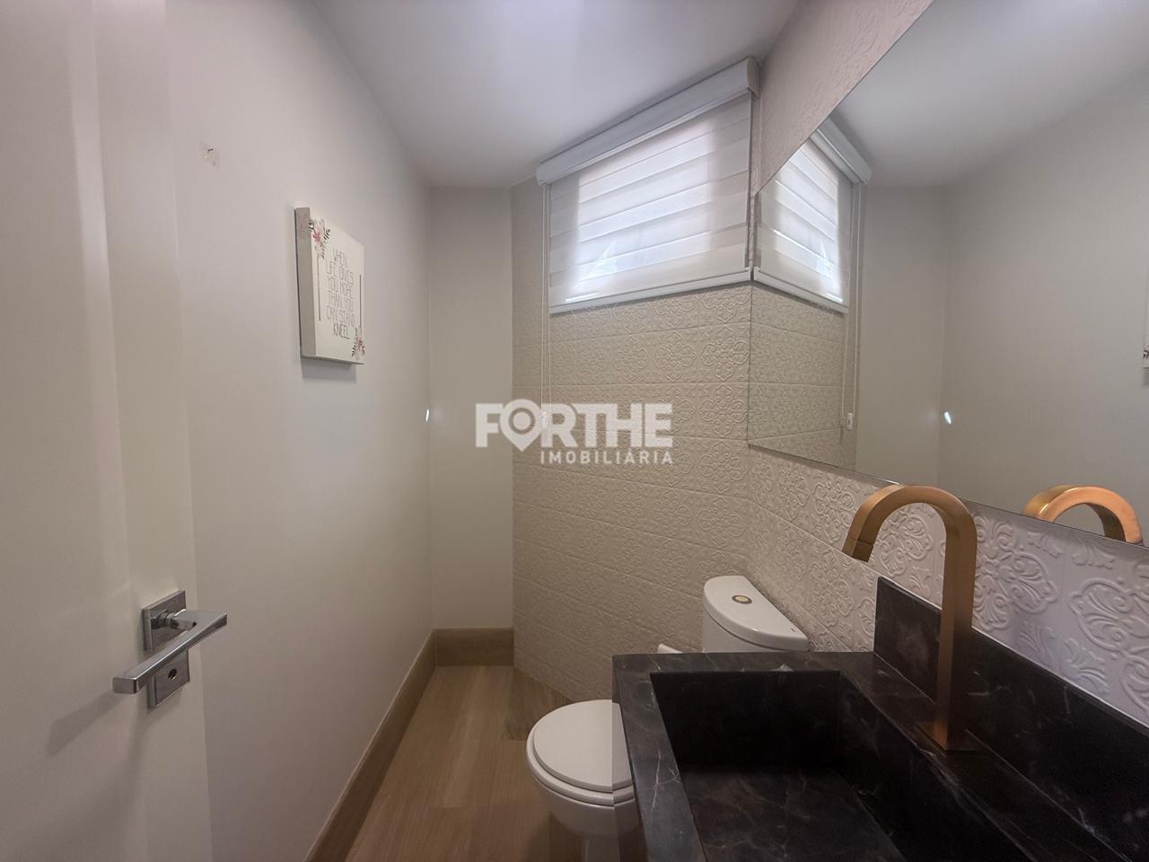 Sobrado em condomínio à venda no Country: 