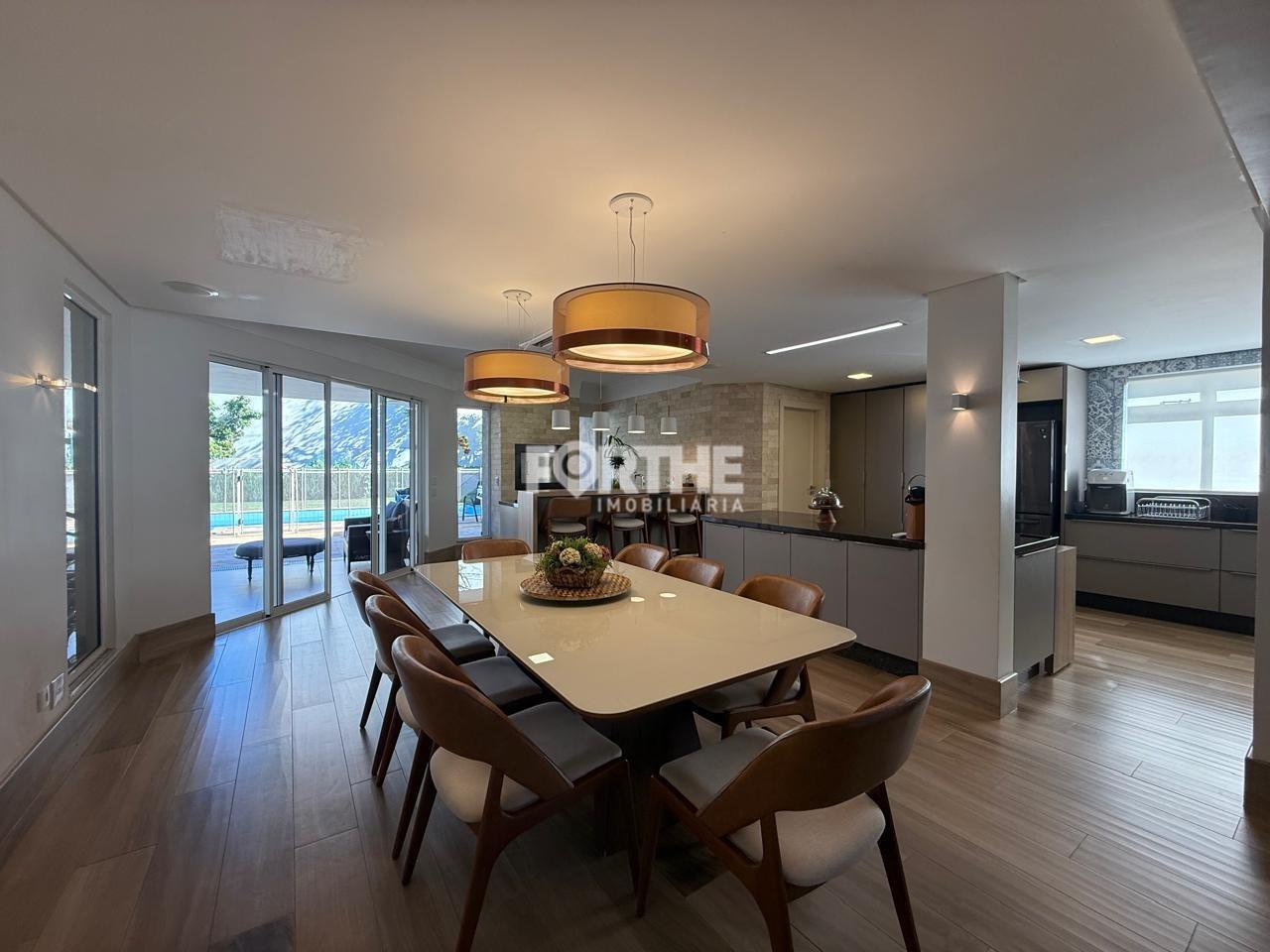 Sobrado em condomínio à venda no Country: 