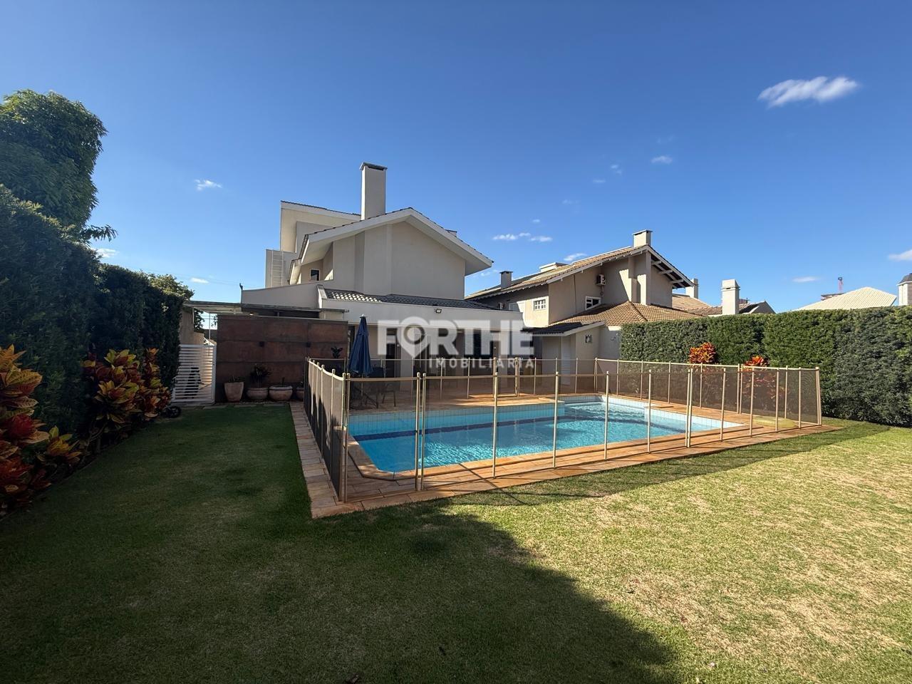 Sobrado em condomínio à venda no Country: 