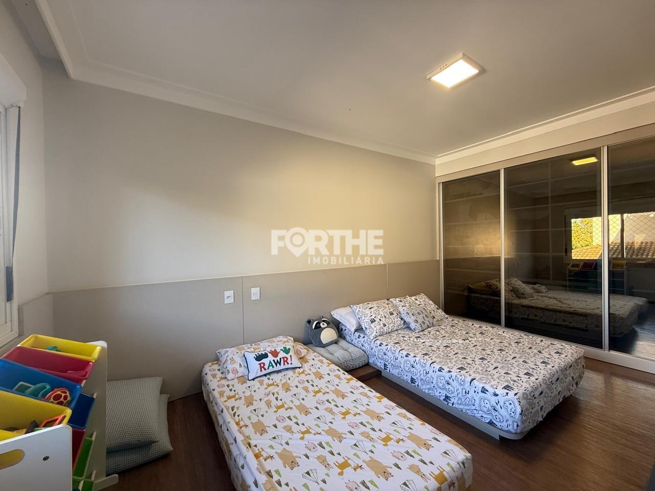 Sobrado em condomínio à venda no Country: 