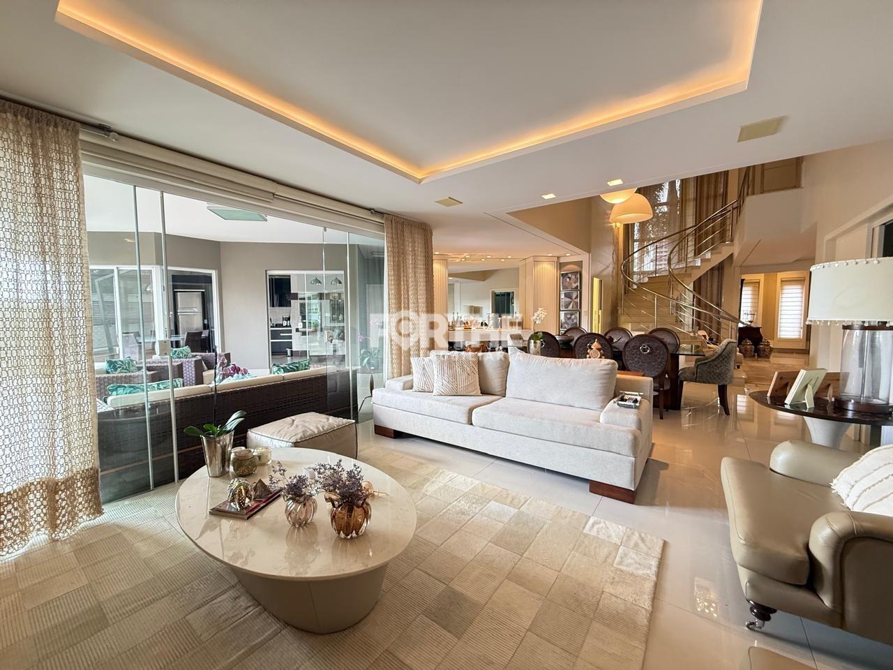 Sobrado em condomínio à venda no Country: 