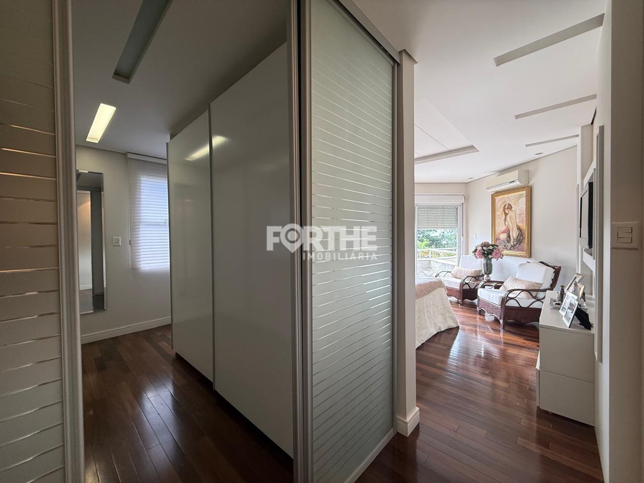 Sobrado em condomínio à venda no Country: 