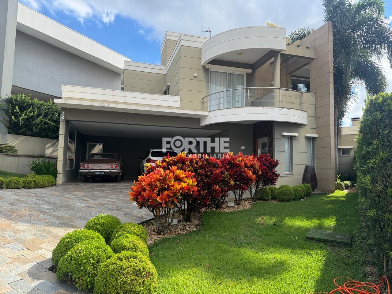 Sobrado em condomínio à venda no Country: 