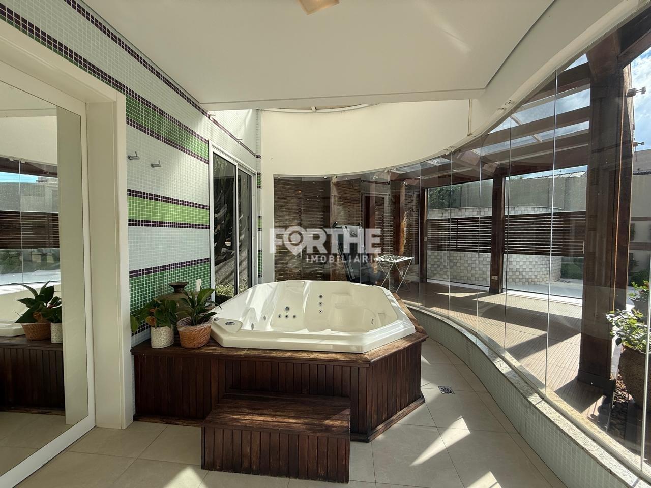 Sobrado em condomínio à venda no Country: 