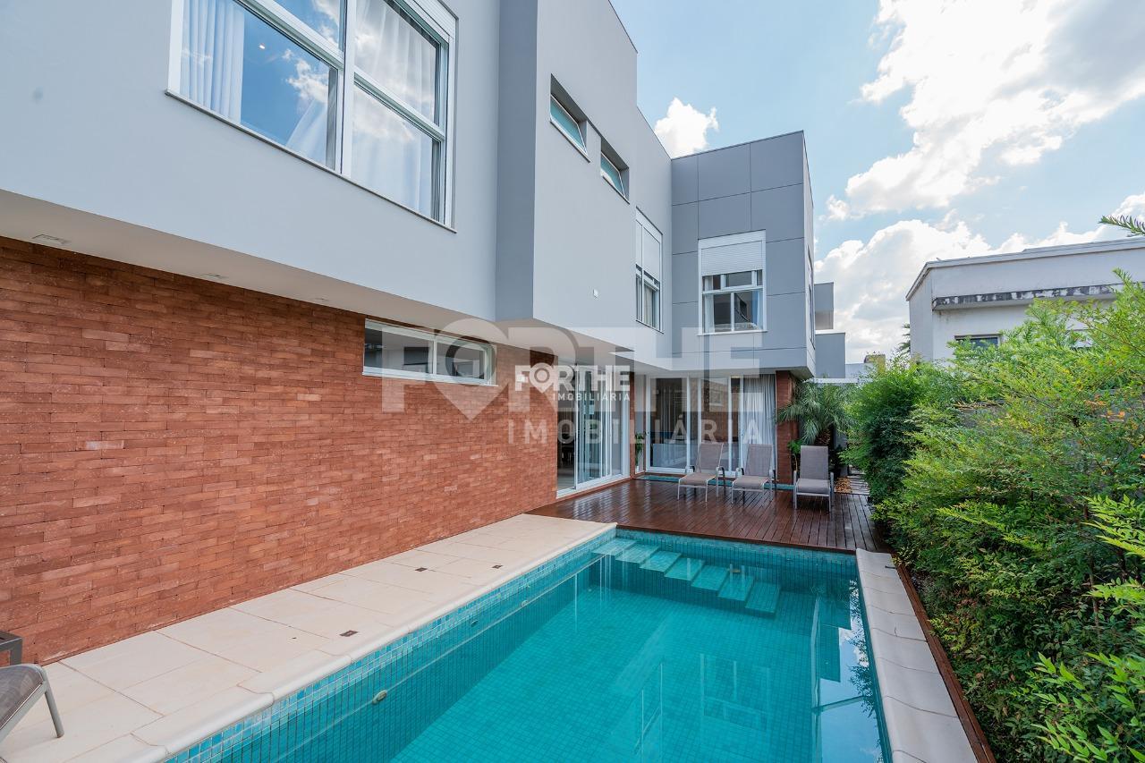 Sobrado em condomínio à venda no Country: 