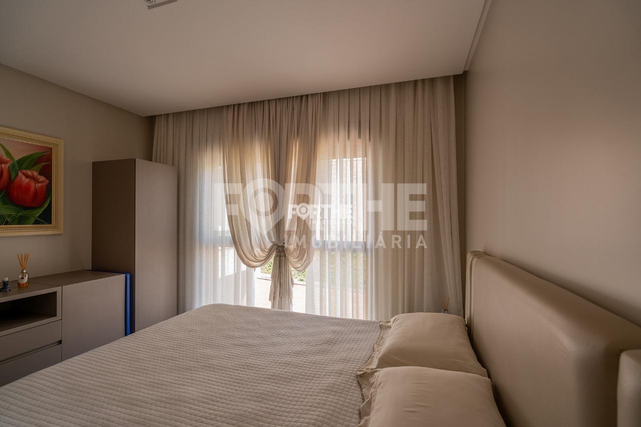 Sobrado em condomínio à venda no Country: 