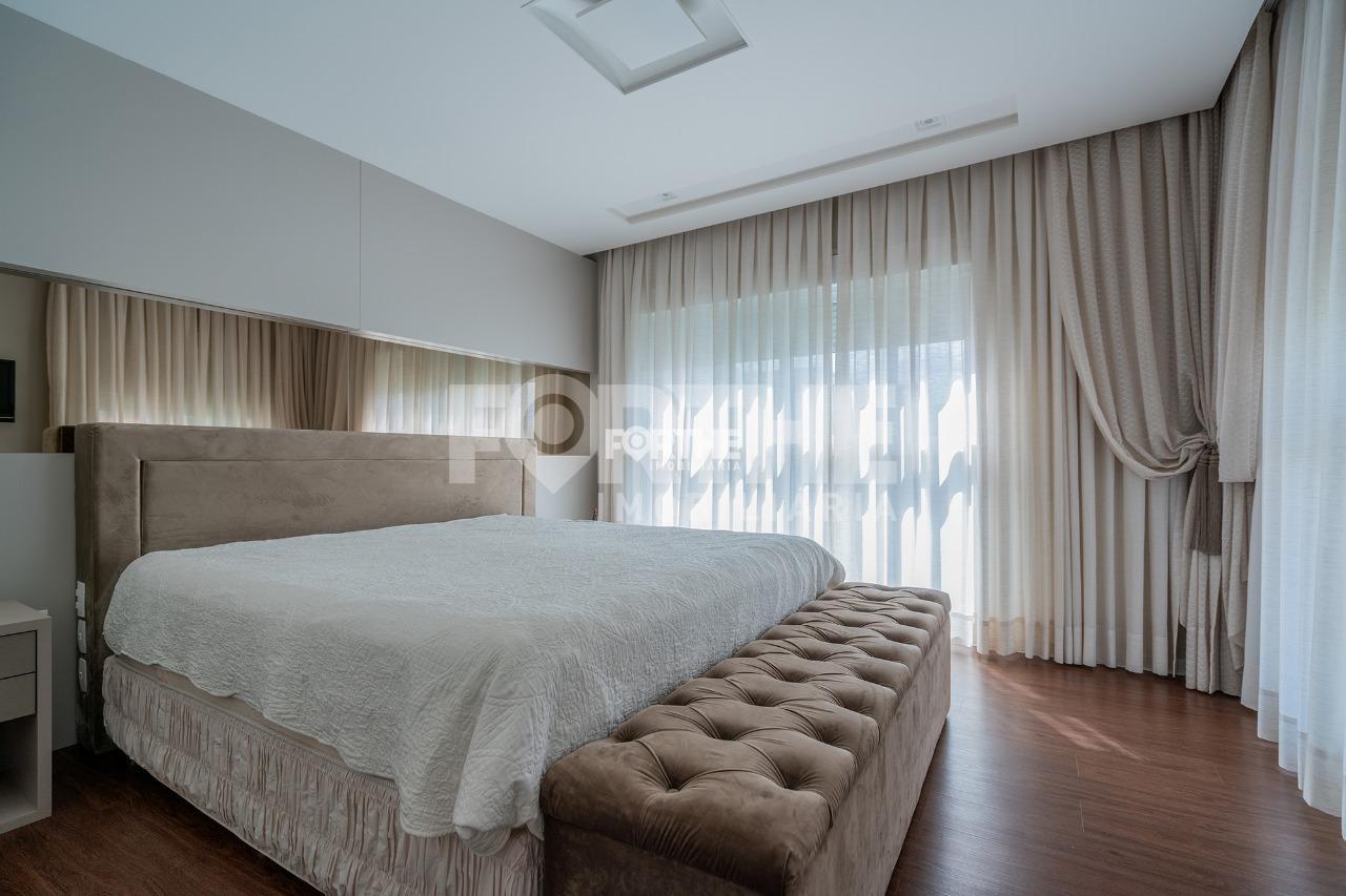 Sobrado em condomínio à venda no Country: 