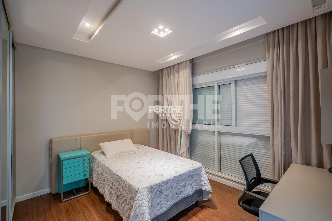 Sobrado em condomínio à venda no Country: 