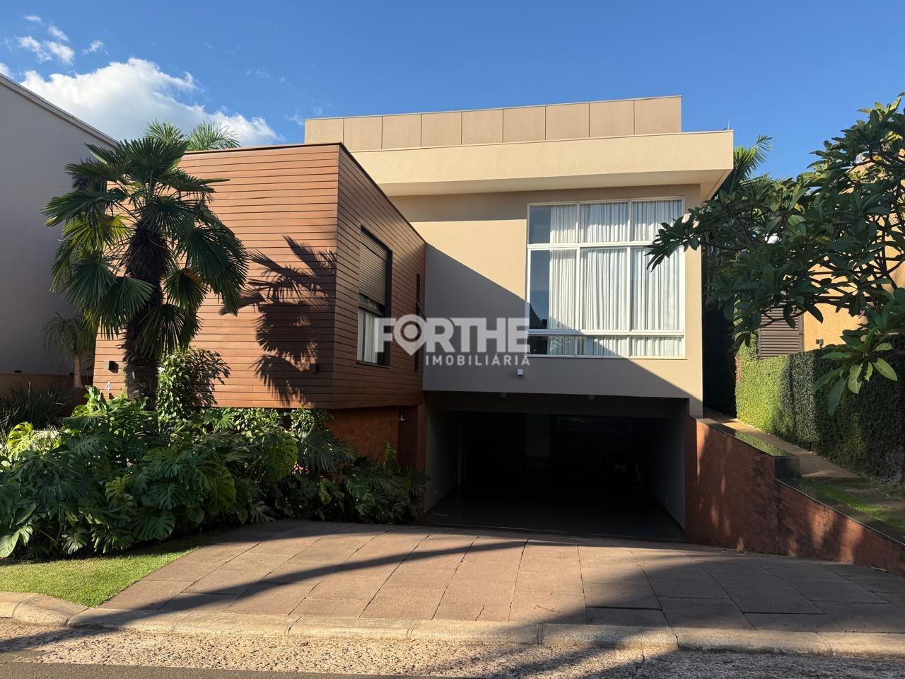 Sobrado em condomínio à venda no Country: 