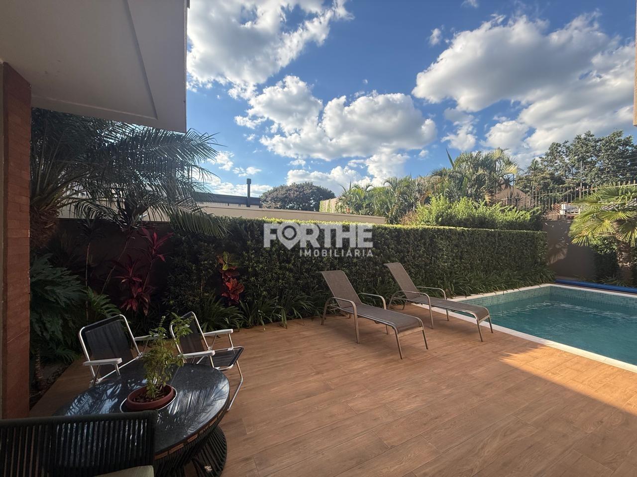 Sobrado em condomínio à venda no Country: 