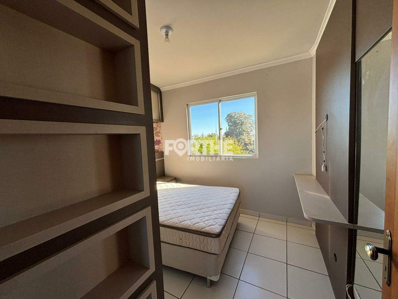 Apartamento para aluguel no Coqueiral: 
