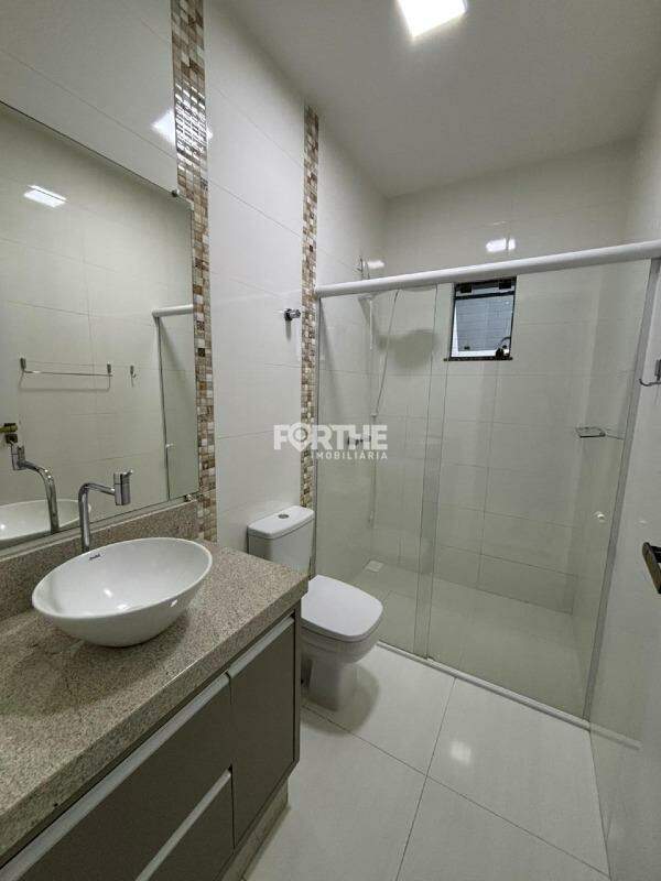 Casa para aluguel no Santa Cruz: