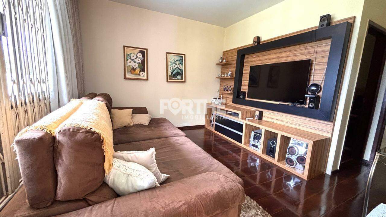 Casa à venda no Maria Luiza: 