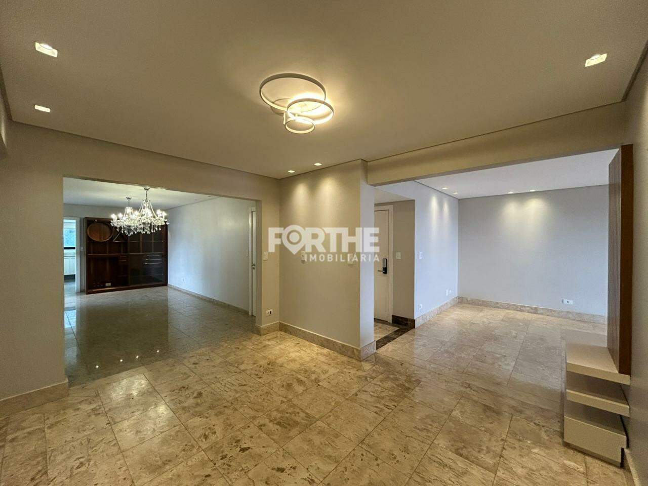Apartamento para aluguel no Centro: 