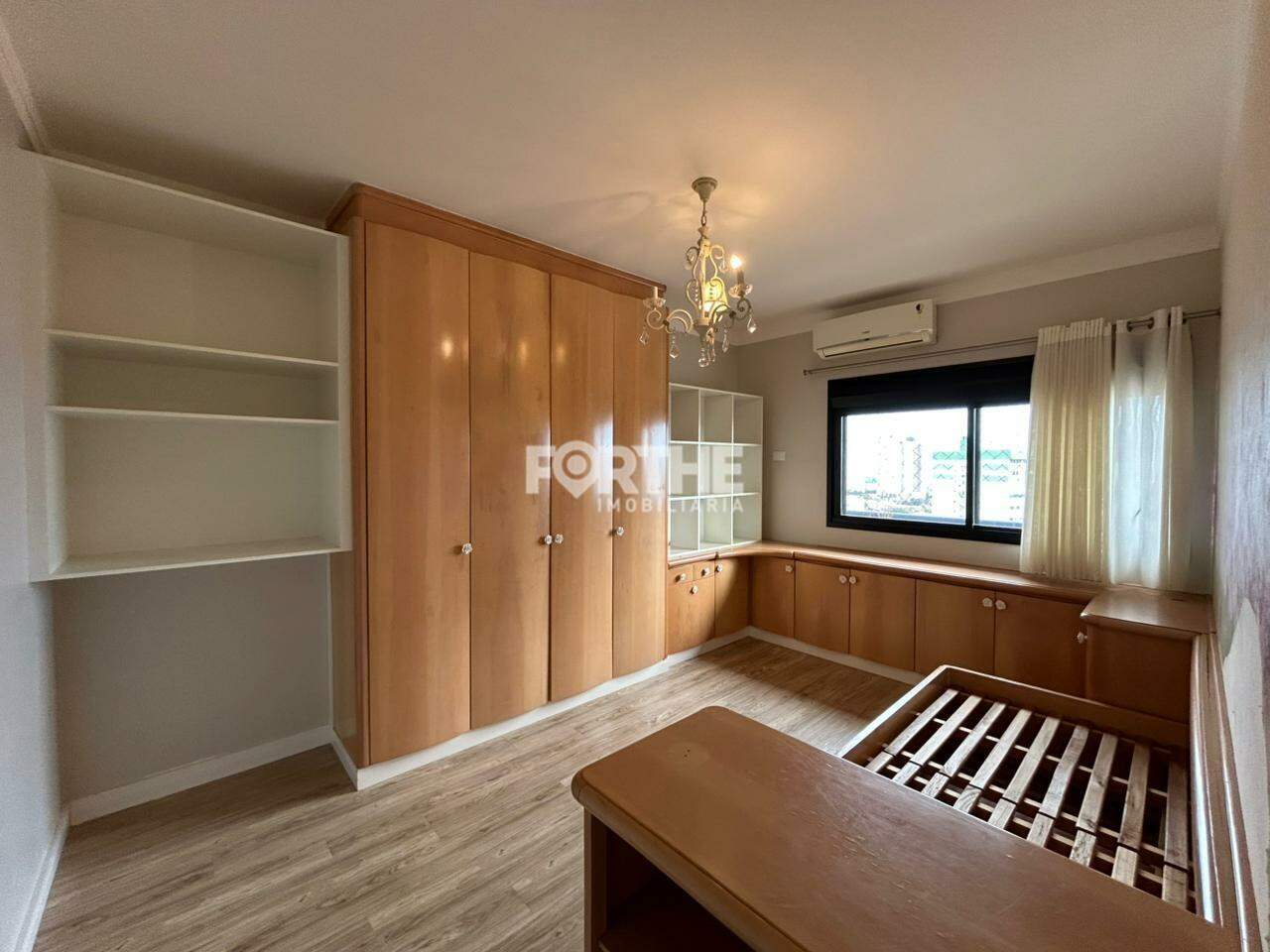 Apartamento para aluguel no Centro: 