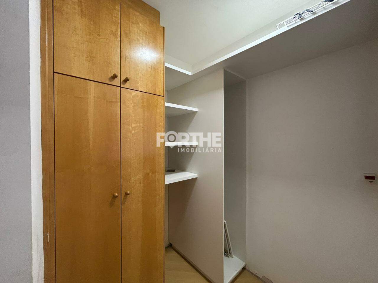 Apartamento para aluguel no Centro: 