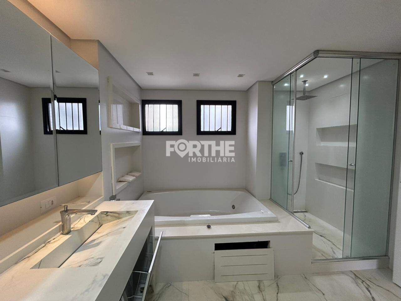 Apartamento para aluguel no Centro: 
