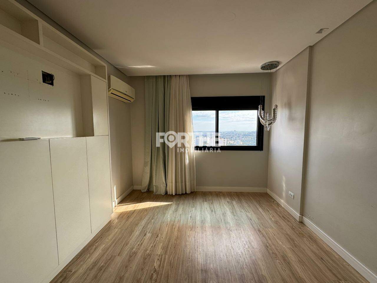 Apartamento para aluguel no Centro: 