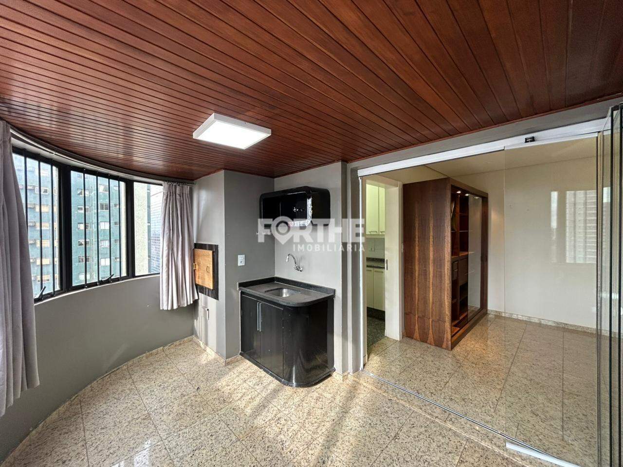 Apartamento para aluguel no Centro: 