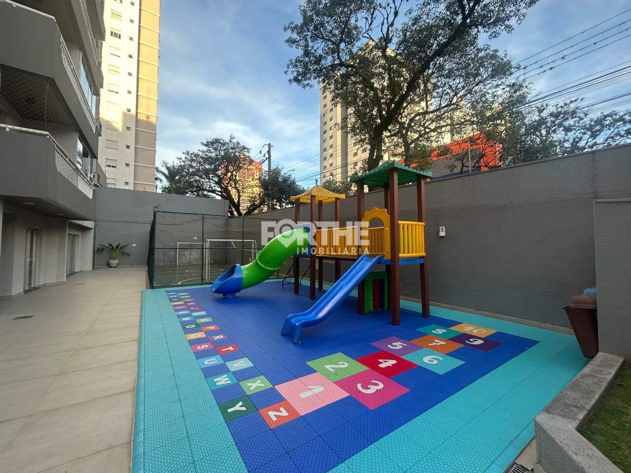 Apartamento para aluguel no Centro: 