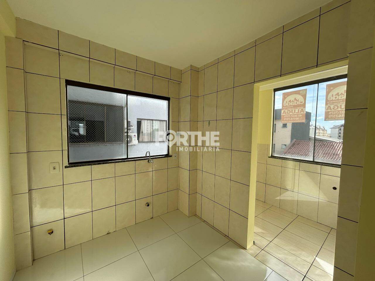 Apartamento para aluguel no Coqueiral: 