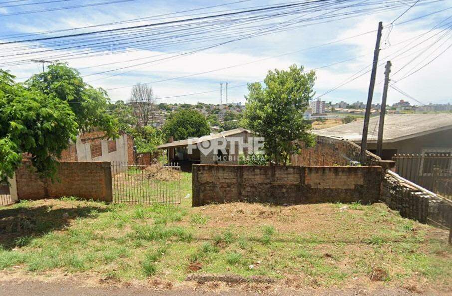 Terreno à venda no Coqueiral: 