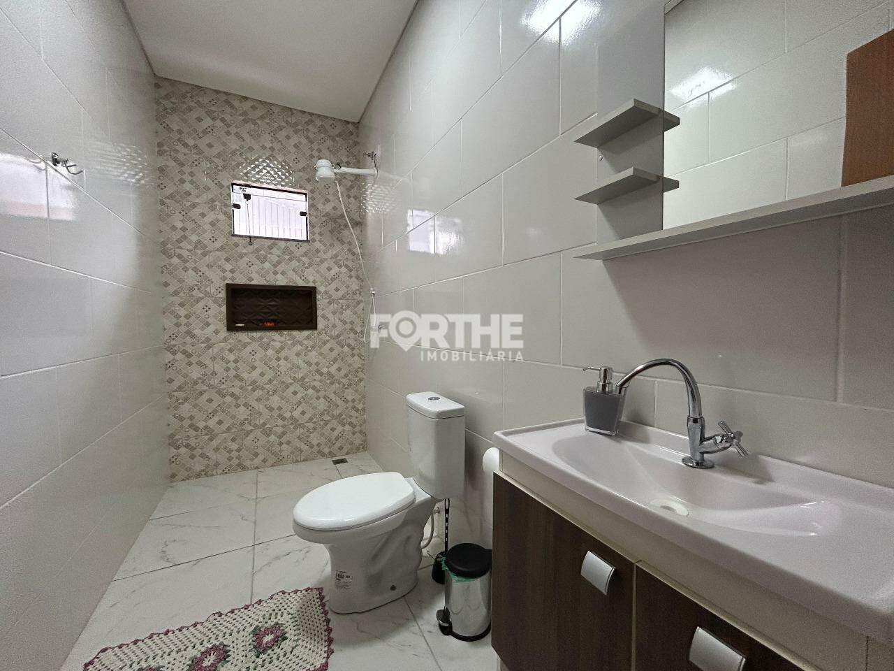 Casa para aluguel no Universitário: 