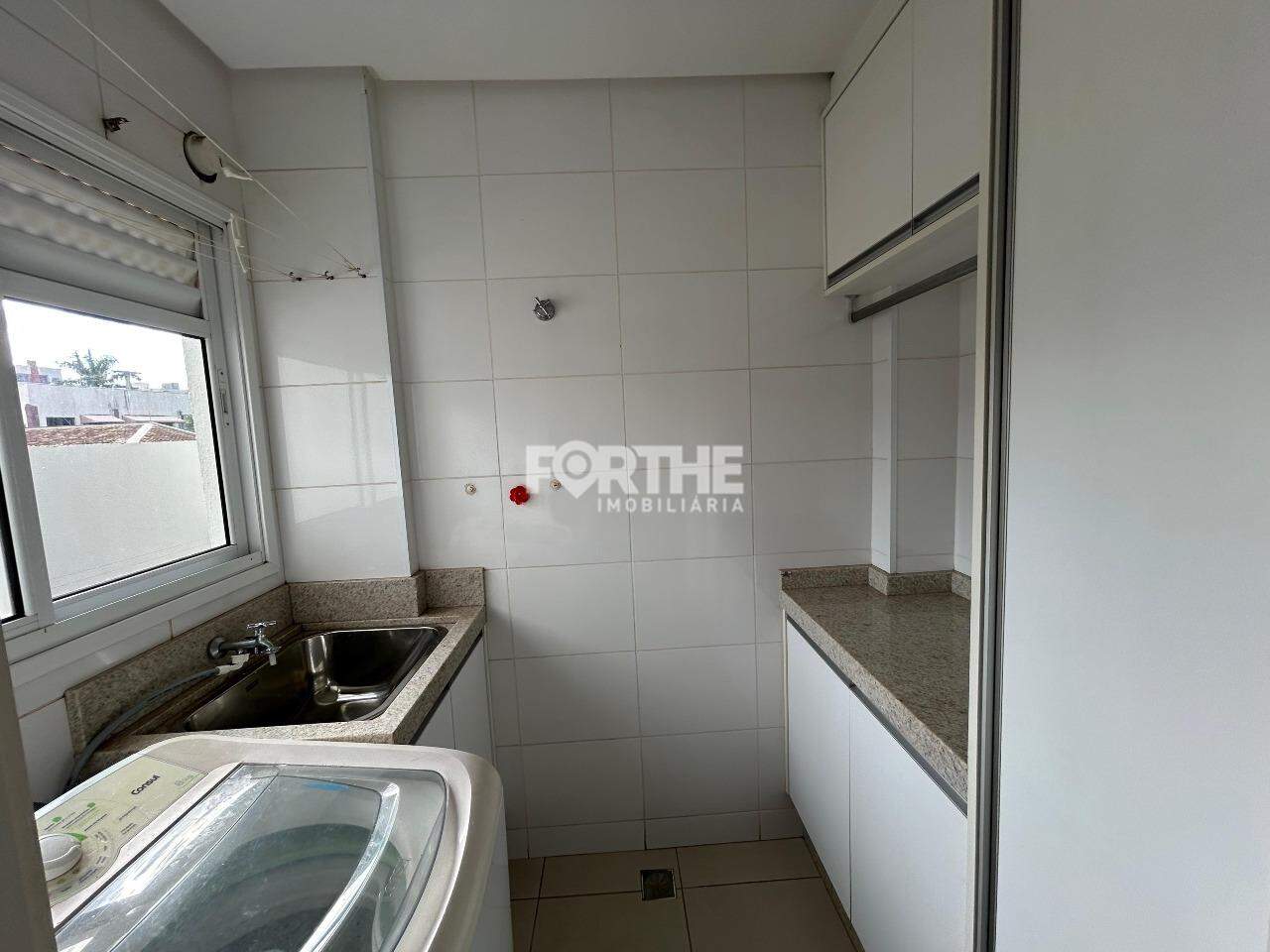 Apartamento para aluguel no Coqueiral: 