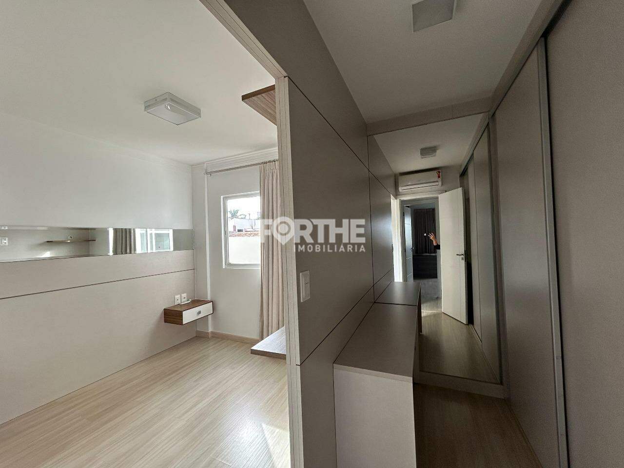 Apartamento para aluguel no Coqueiral: 