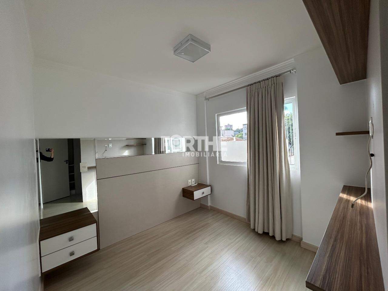 Apartamento para aluguel no Coqueiral: 