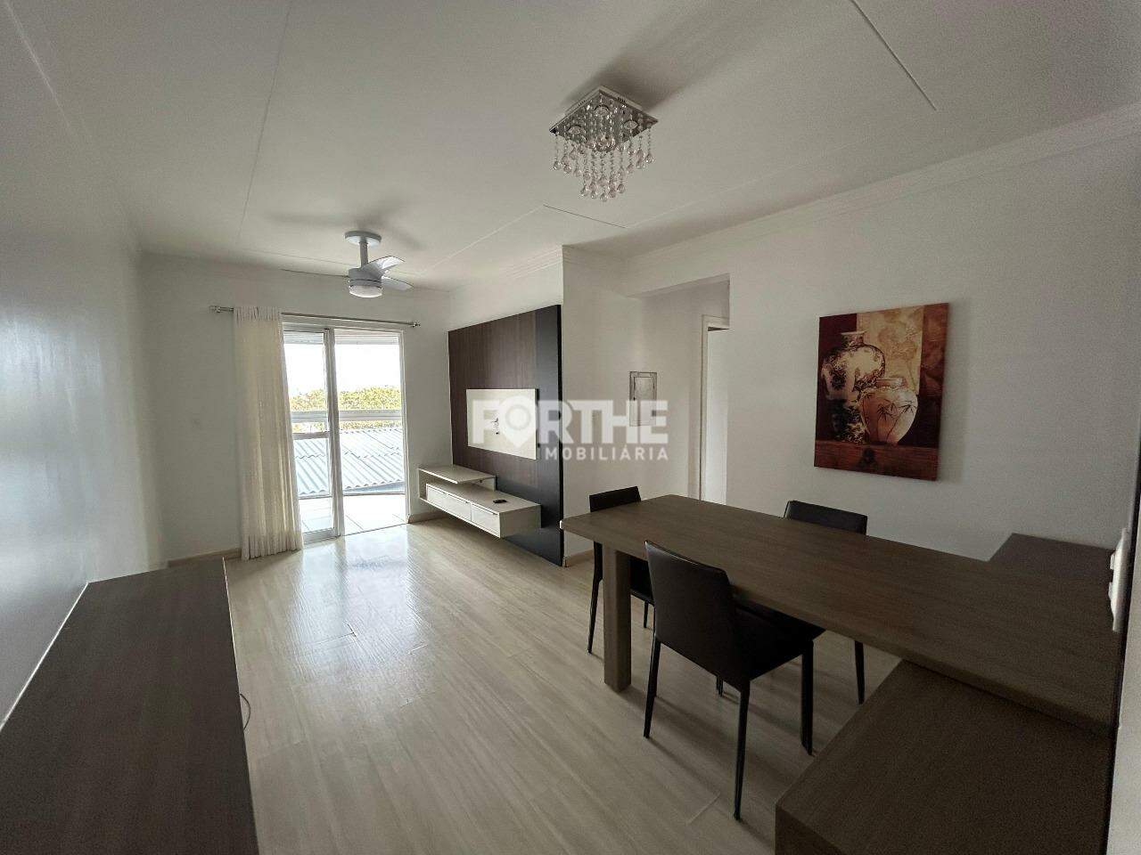 Apartamento para aluguel no Coqueiral: 