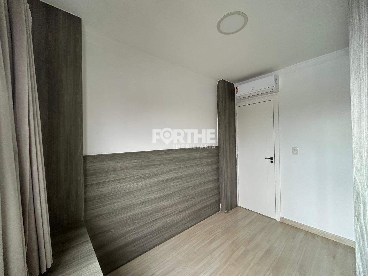Apartamento para aluguel no Coqueiral: 