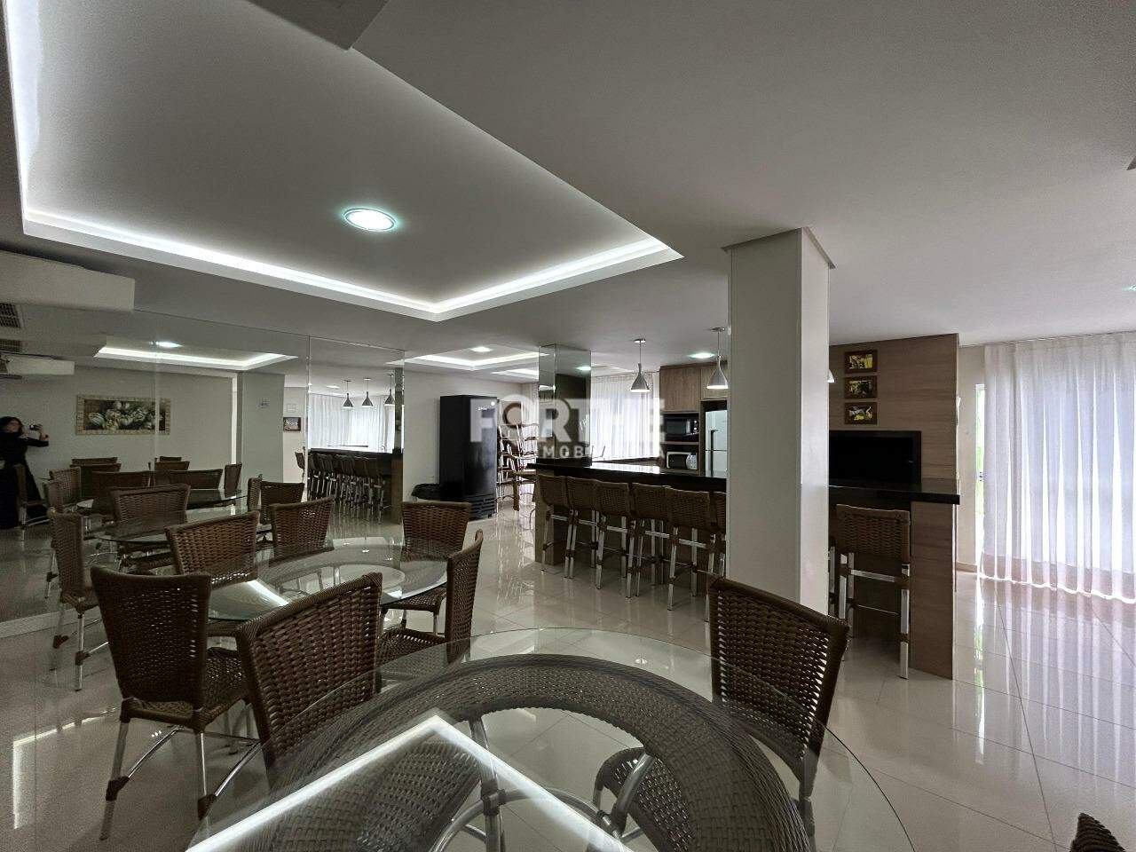 Apartamento para aluguel no Coqueiral: 