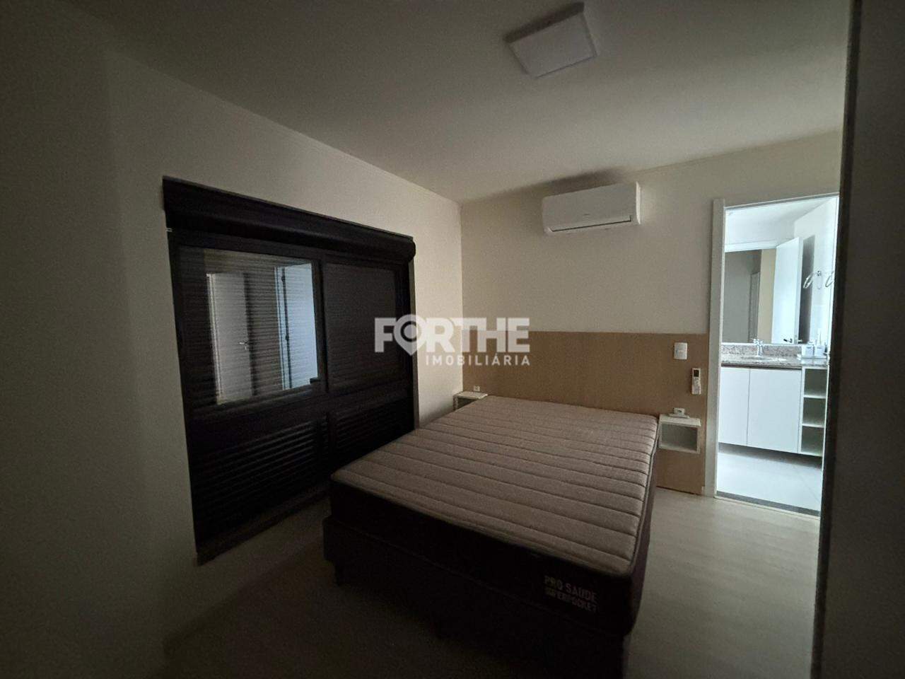 Apartamento para aluguel no Centro: 
