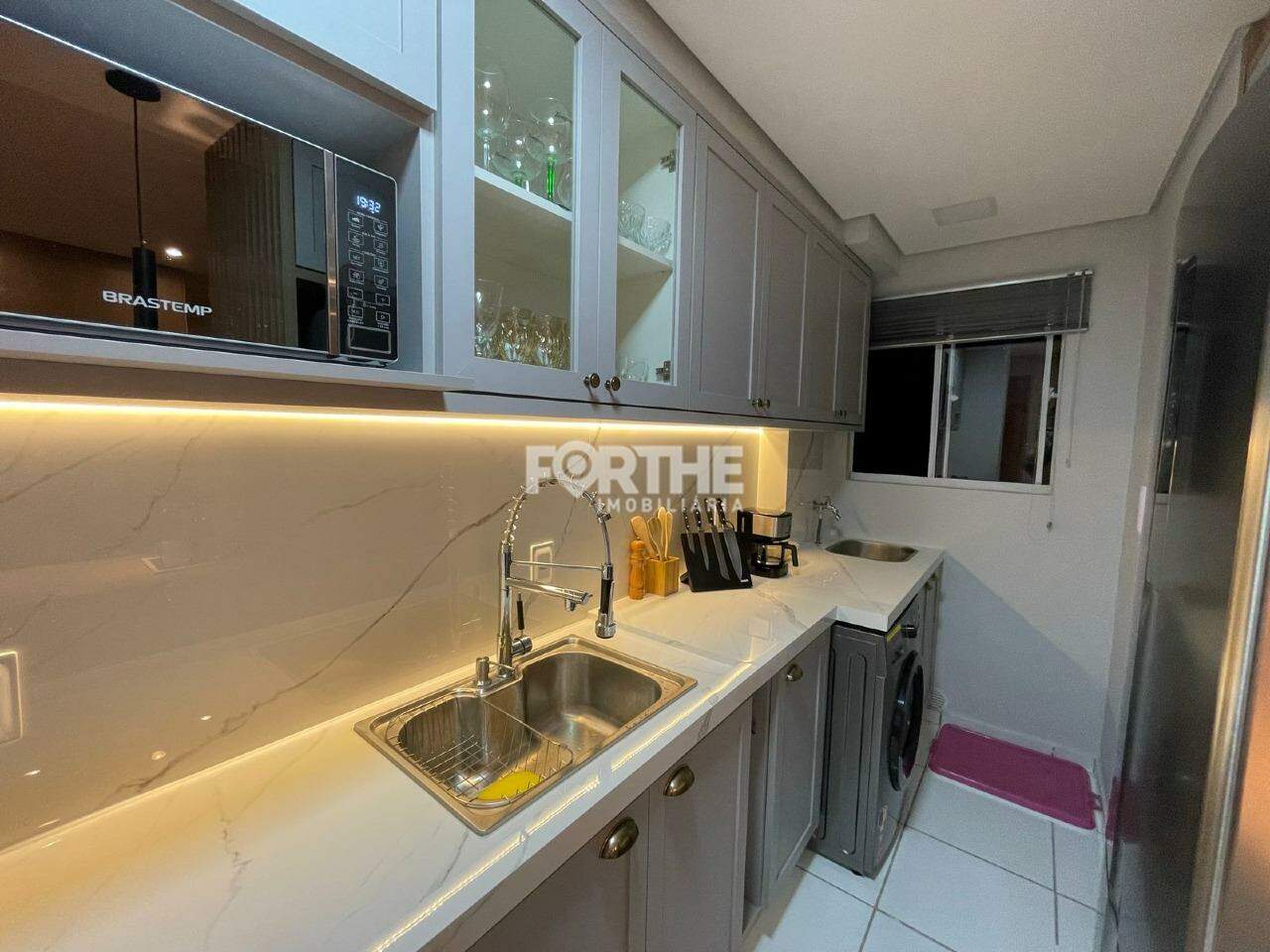 Apartamento à venda no Universitário: 