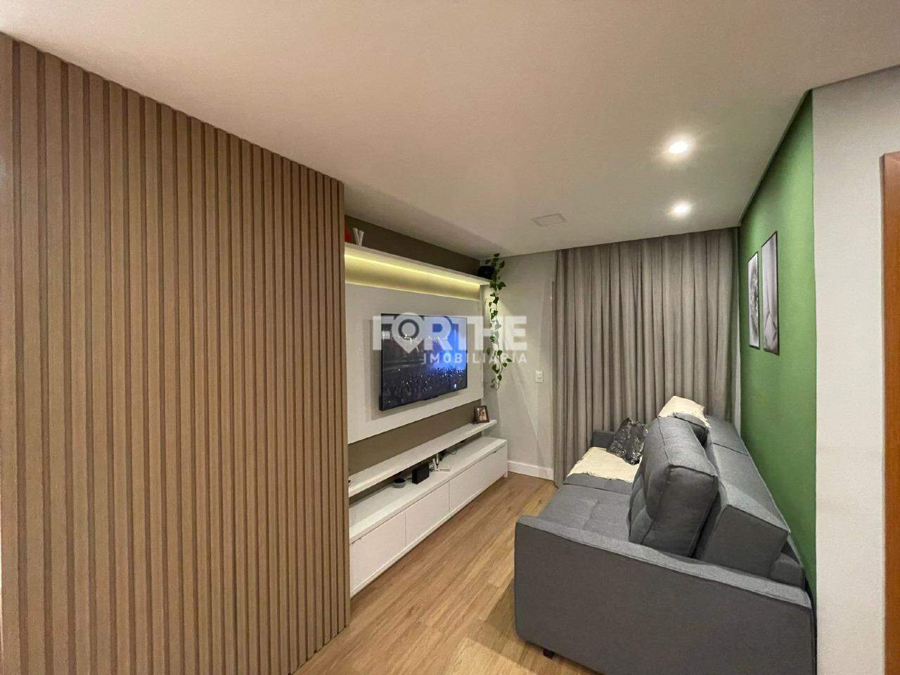 Apartamento à venda no Universitário: 
