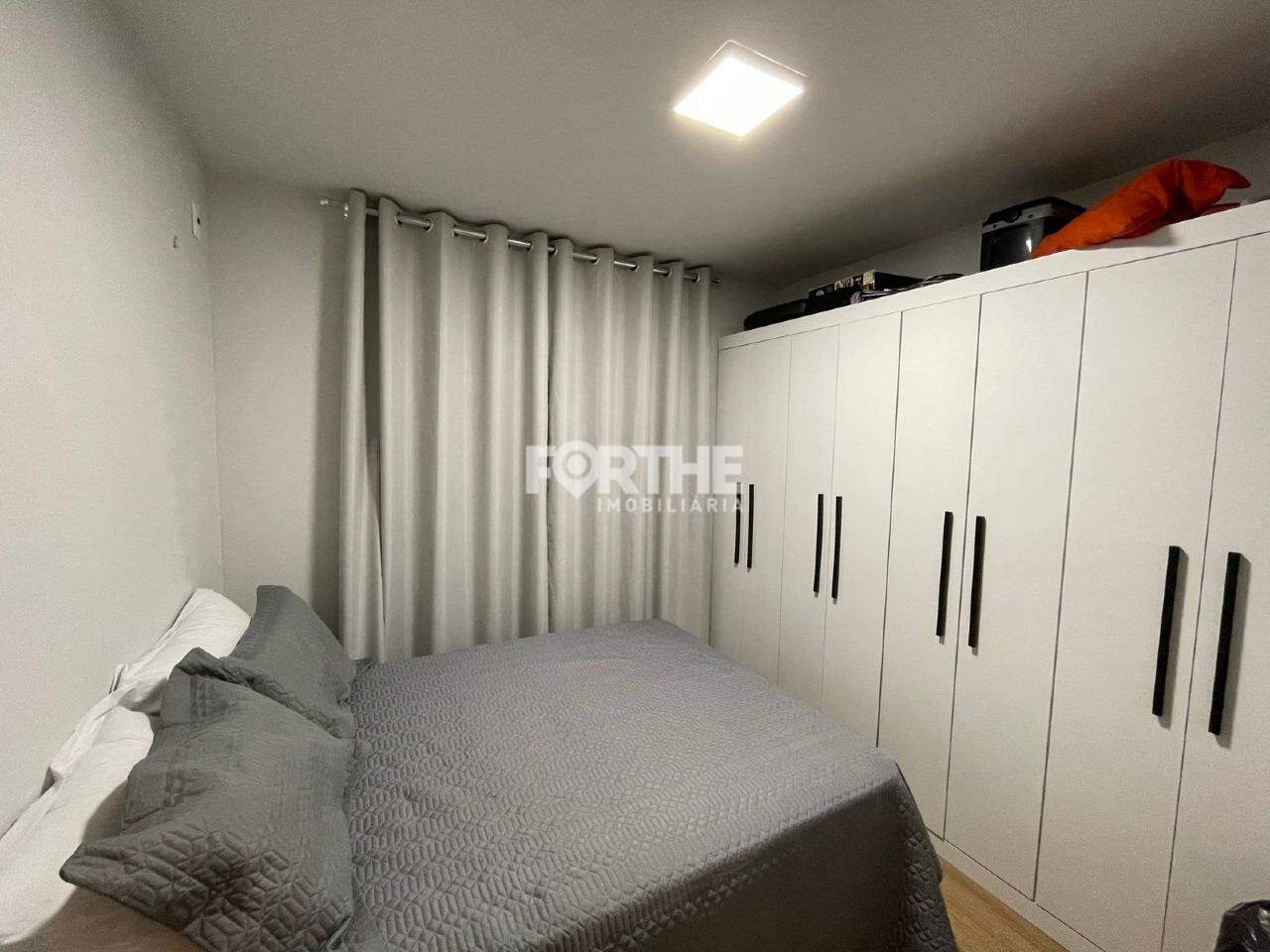 Apartamento à venda no Universitário: 