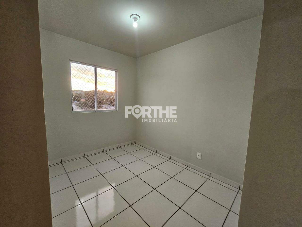 Apartamento à venda no Universitário: 