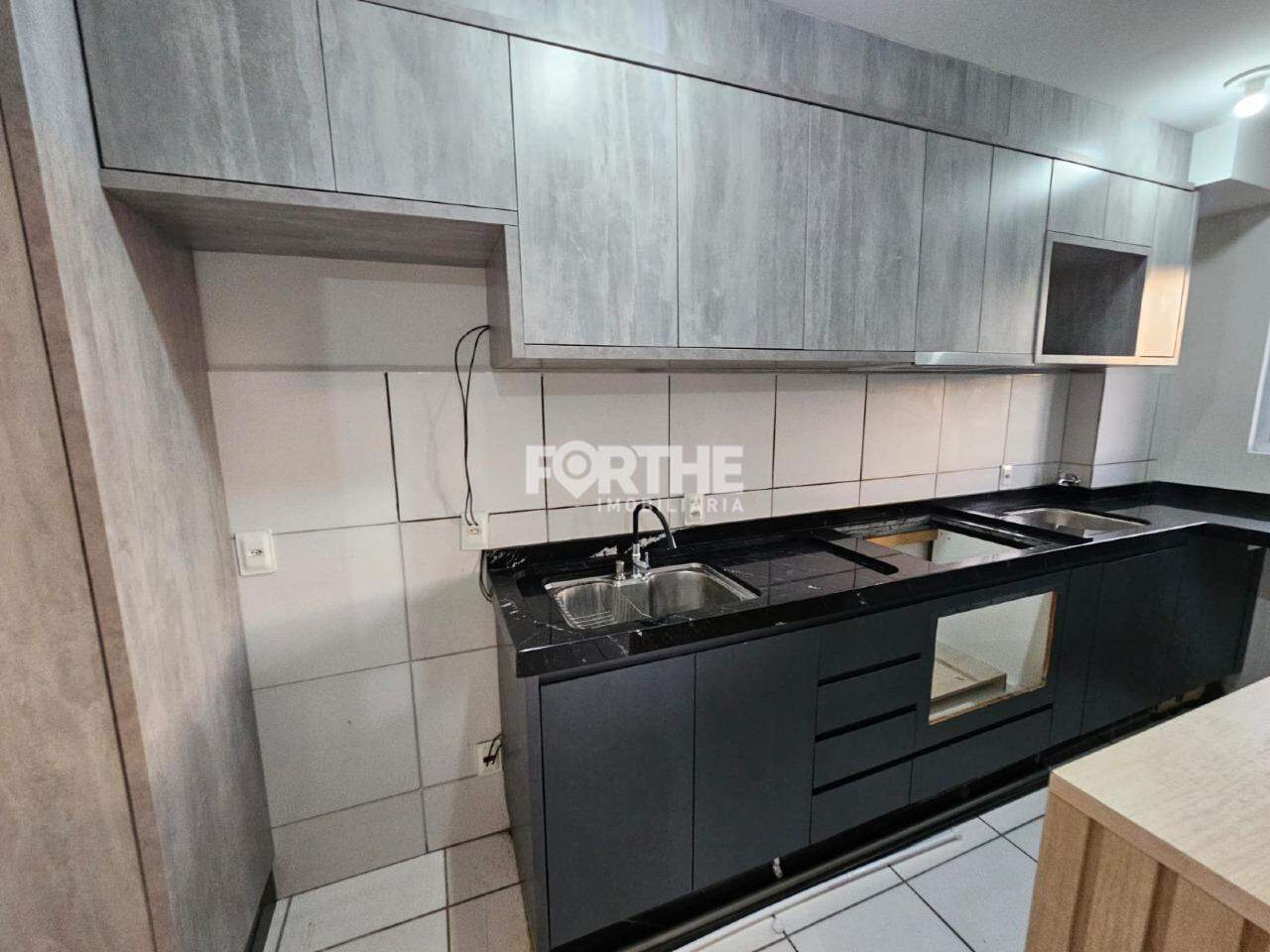 Apartamento à venda no Universitário: 