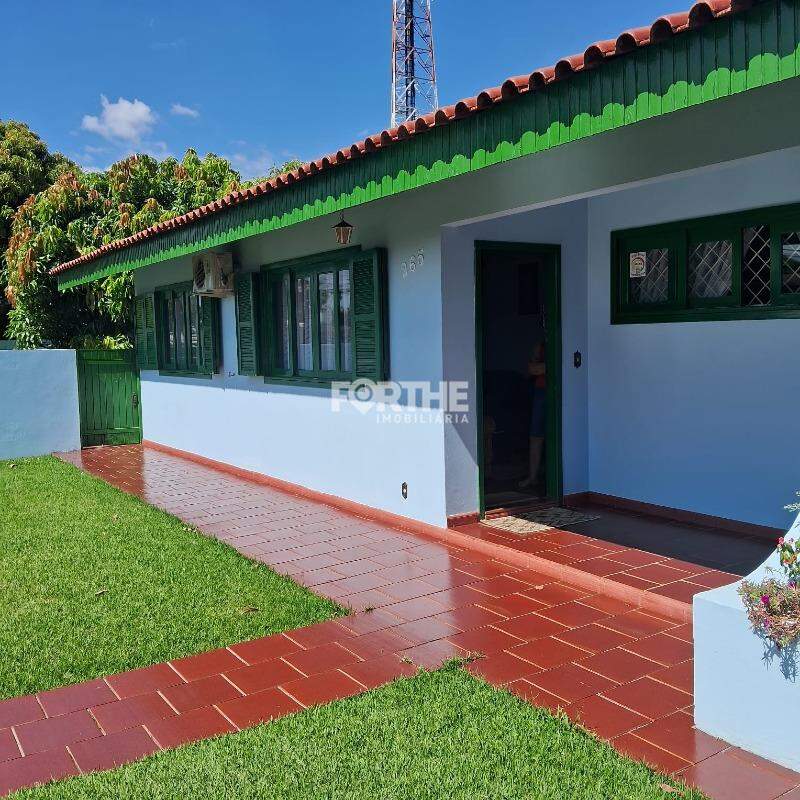 Casa 4 Dormitórios Maria Luiza 115m²