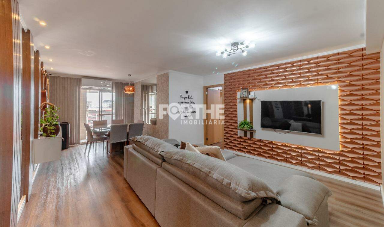 Apartamento 3 Dormitórios Centro 124m²